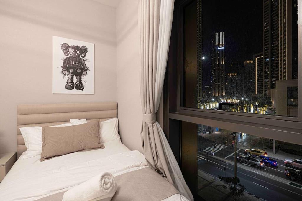 6 Pers Burj And Fountains View * Dubai